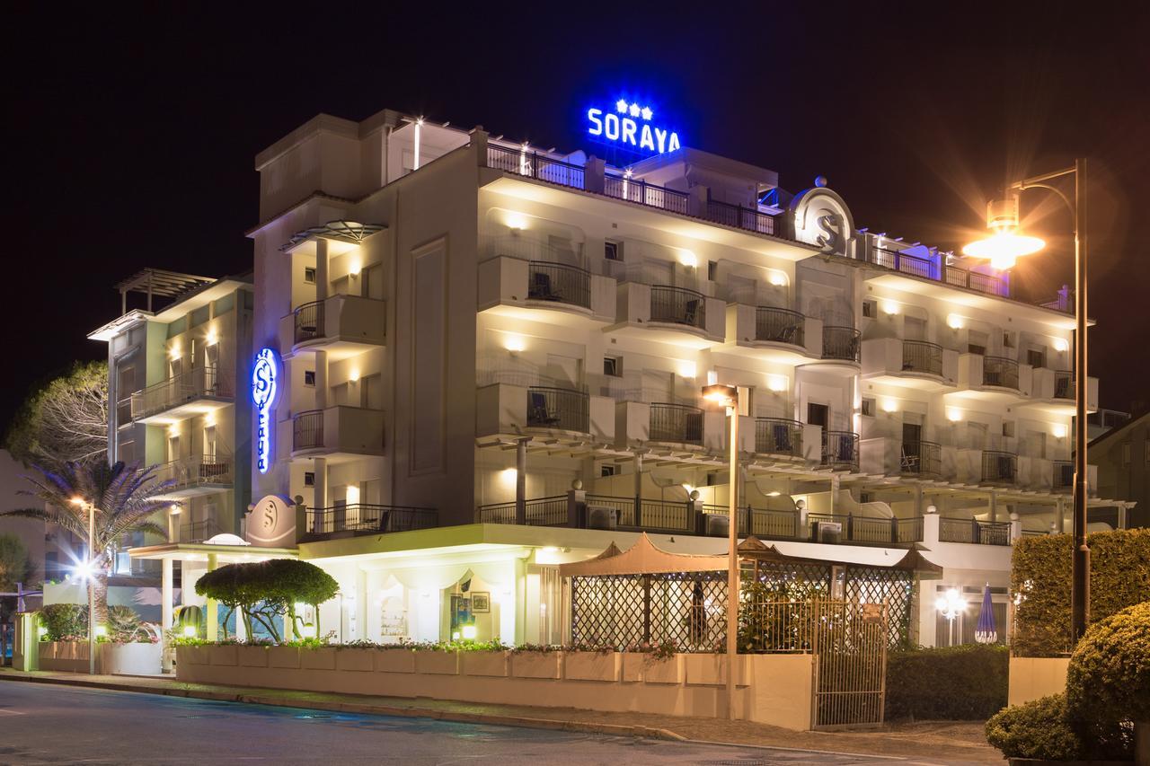 Hotel Soraya - Spiaggia Sawasdee Риччоне Экстерьер фото