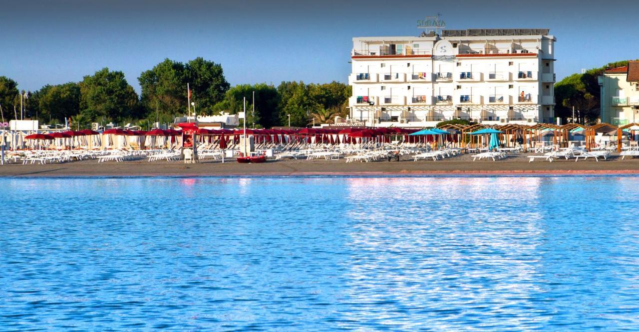 Hotel Soraya - Spiaggia Sawasdee Риччоне Экстерьер фото